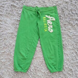 Aero Capris
